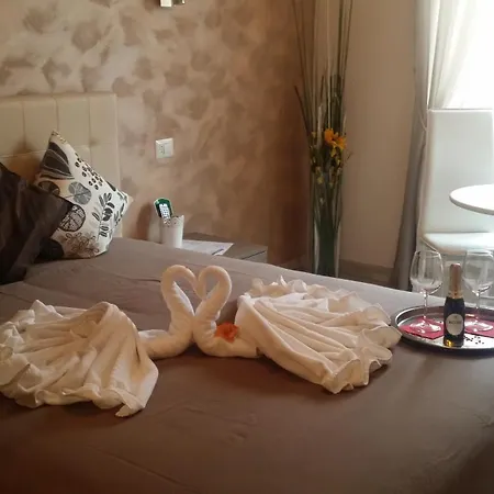 Bed & Breakfast Windows On